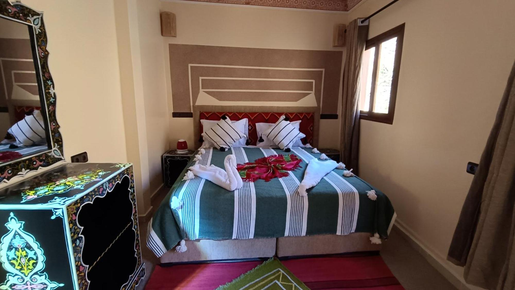 Riad Otos Views Imlil  Luaran gambar